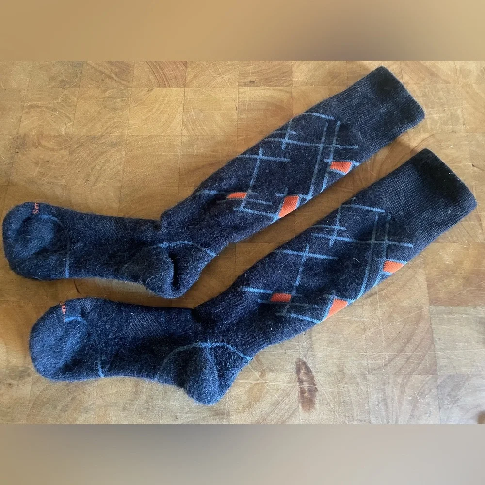 EUC Smartwool Cushioned Socks - Picture 1 of 3